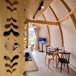 Glamping *
