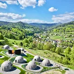 Glamping Οργανωμένο κάμπινγκ