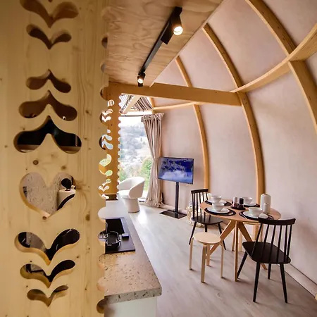 Glamping *